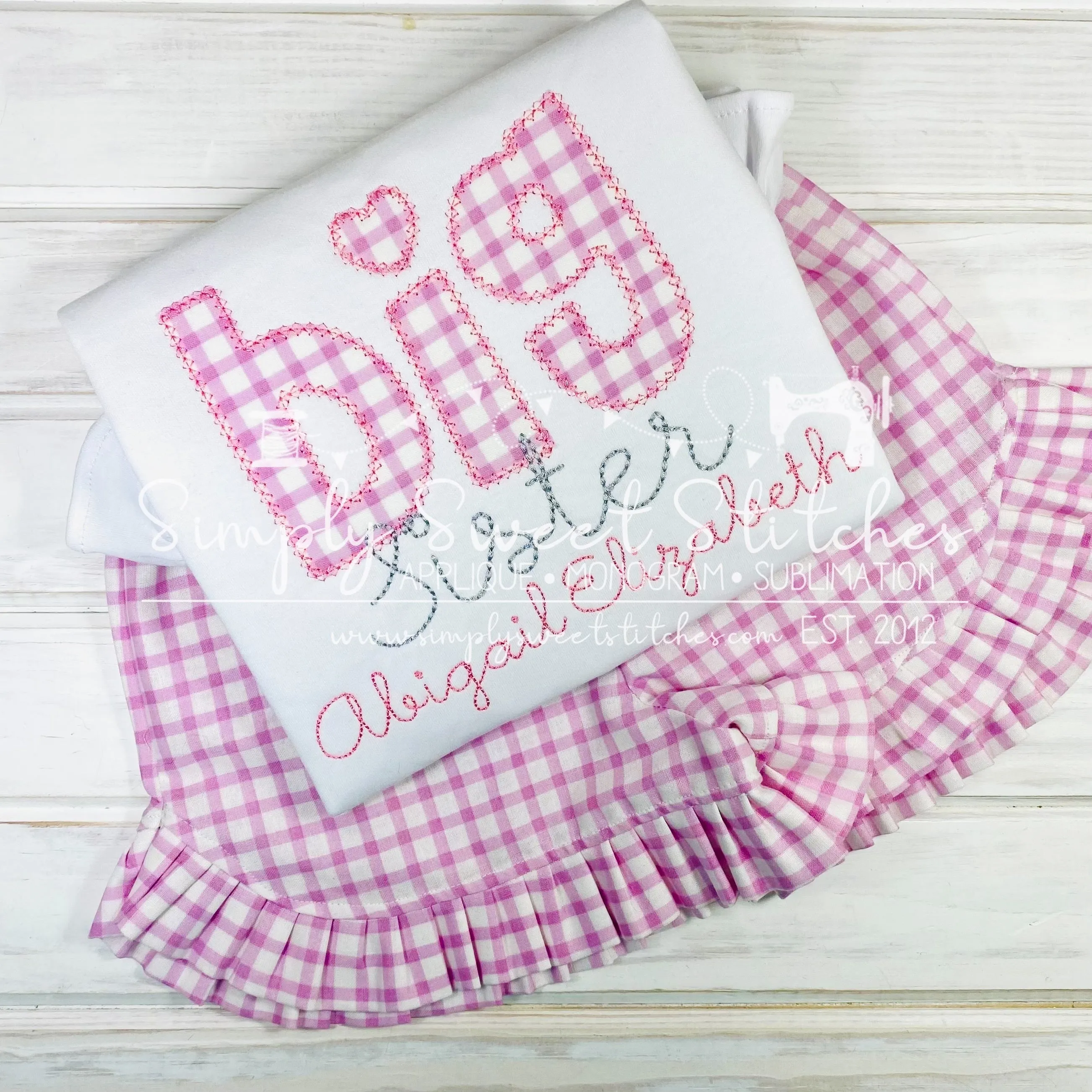 1366 - BIG SISTER NAME - APPLIQUE CHILD SHIRT