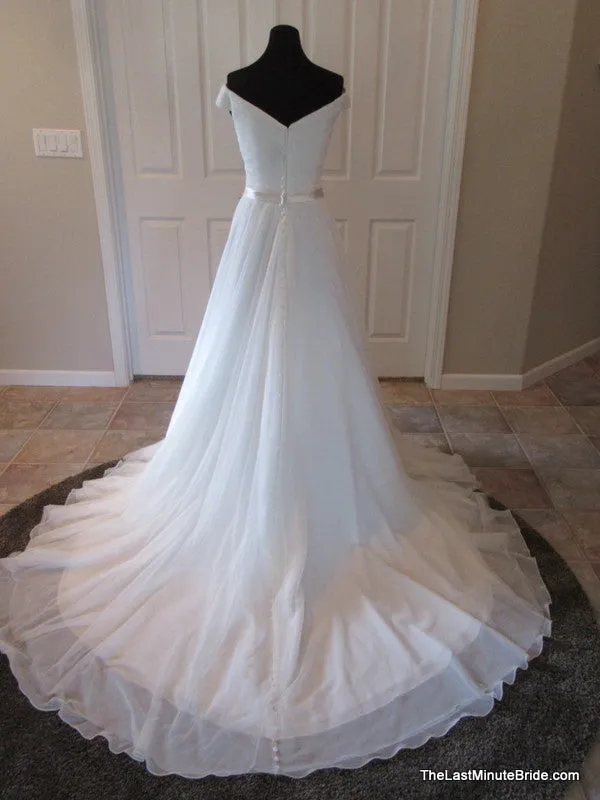 Allure Bridals 9211