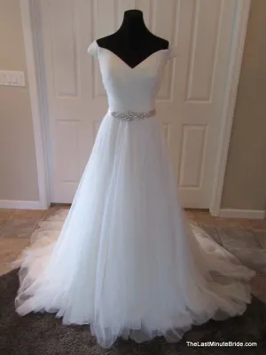 Allure Bridals 9211