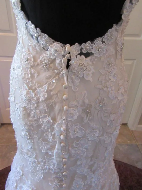 Allure Bridals 9220