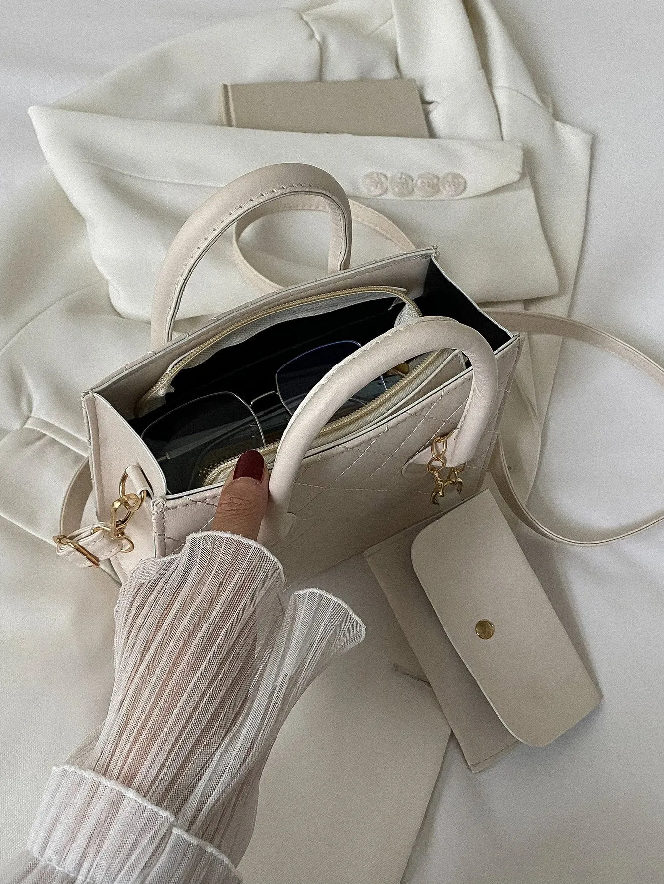 Argyle Quilted Double Handle Square Bag With Coin Purse - Beige