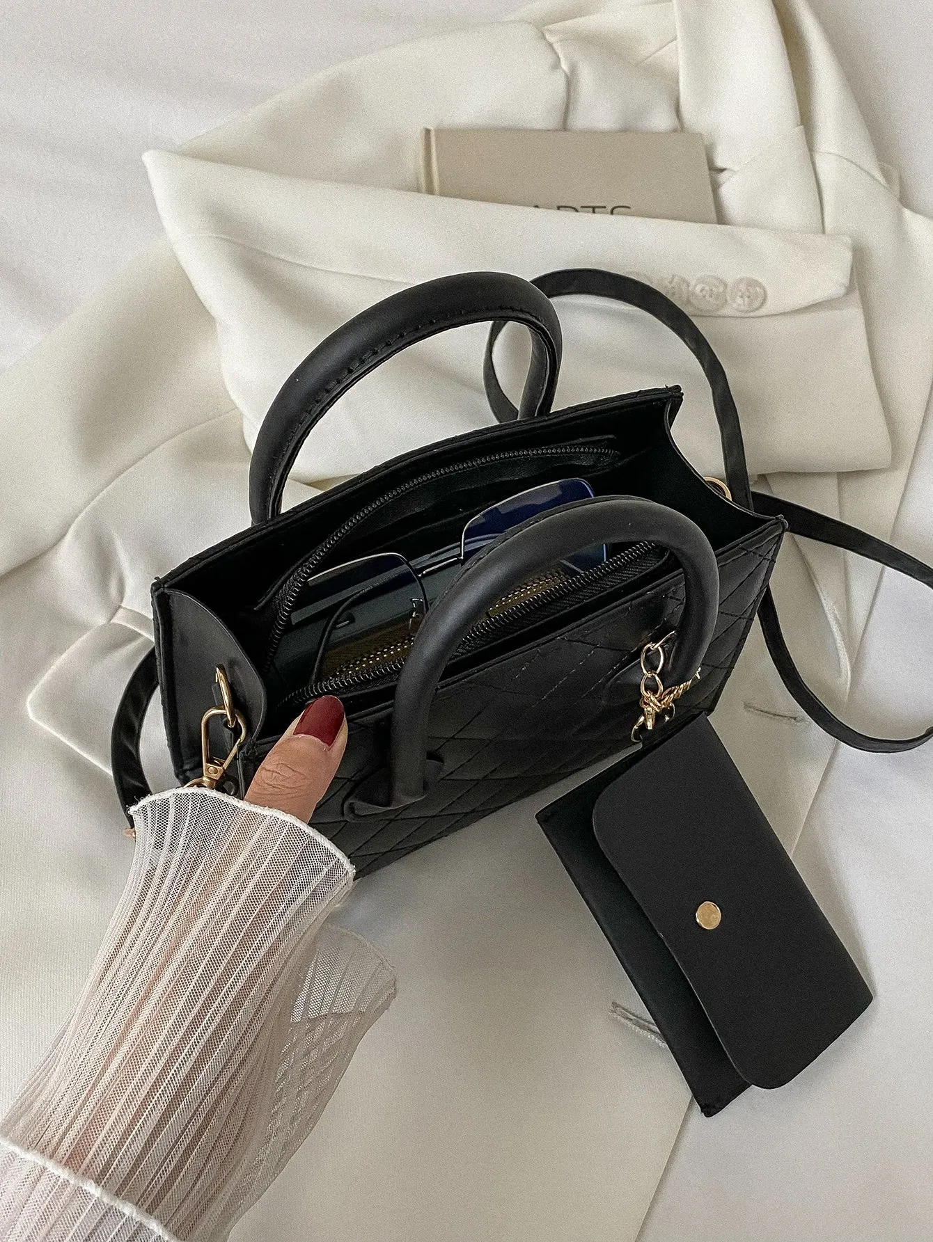 Argyle Quilted Double Handle Square Bag With Coin Purse - Black