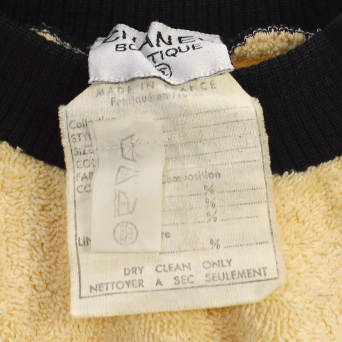 CHANEL CC Logos Long Sleeve Tops Ivory Black AK31712g