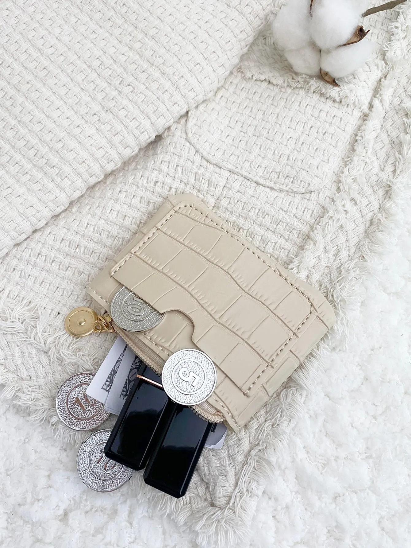 Crocodile Embossed Coin Purse - Beige
