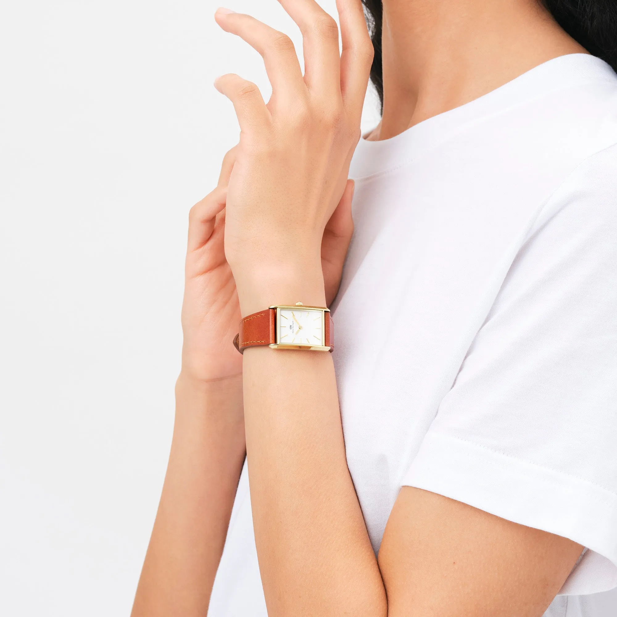 Daniel Wellington Ladies Watch Gold Tone Case Quartz