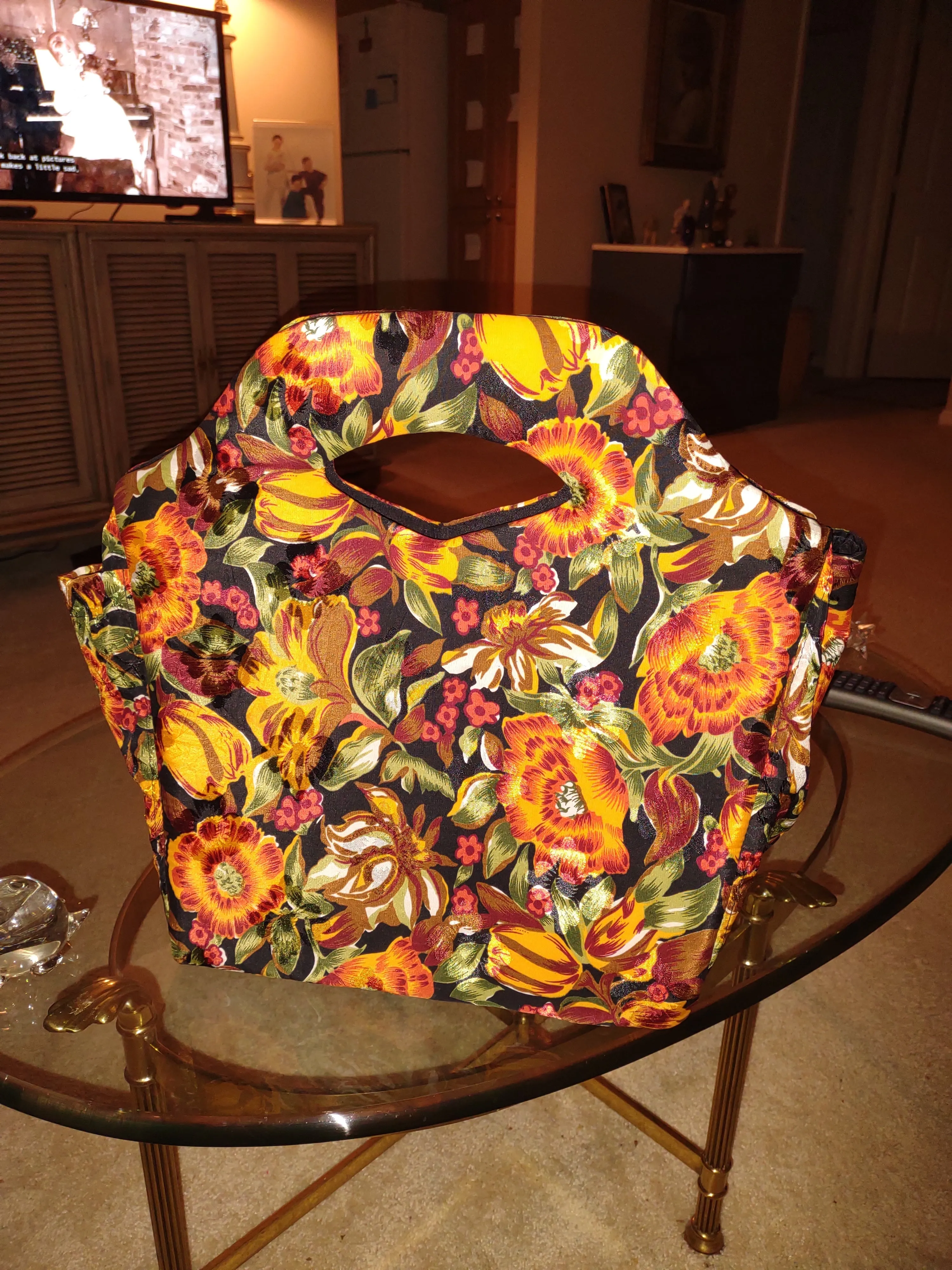 Elegant and Chic Going Out Assemble Caribbean style. Complete set. Purse handmade in Haïti