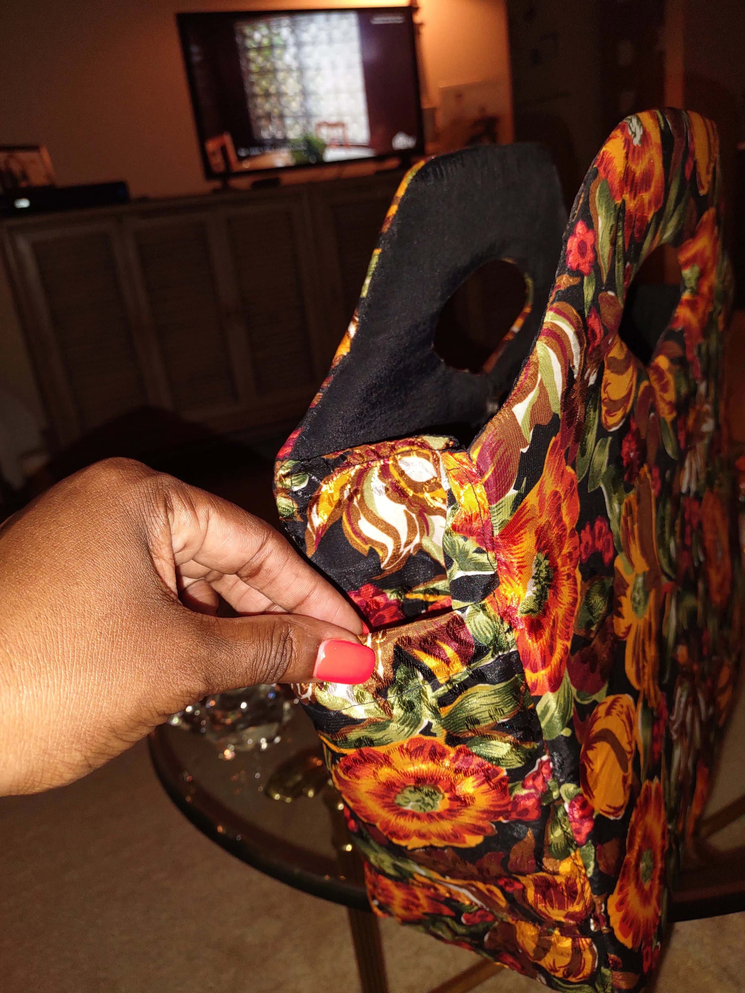 Elegant and Chic Going Out Assemble Caribbean style. Complete set. Purse handmade in Haïti