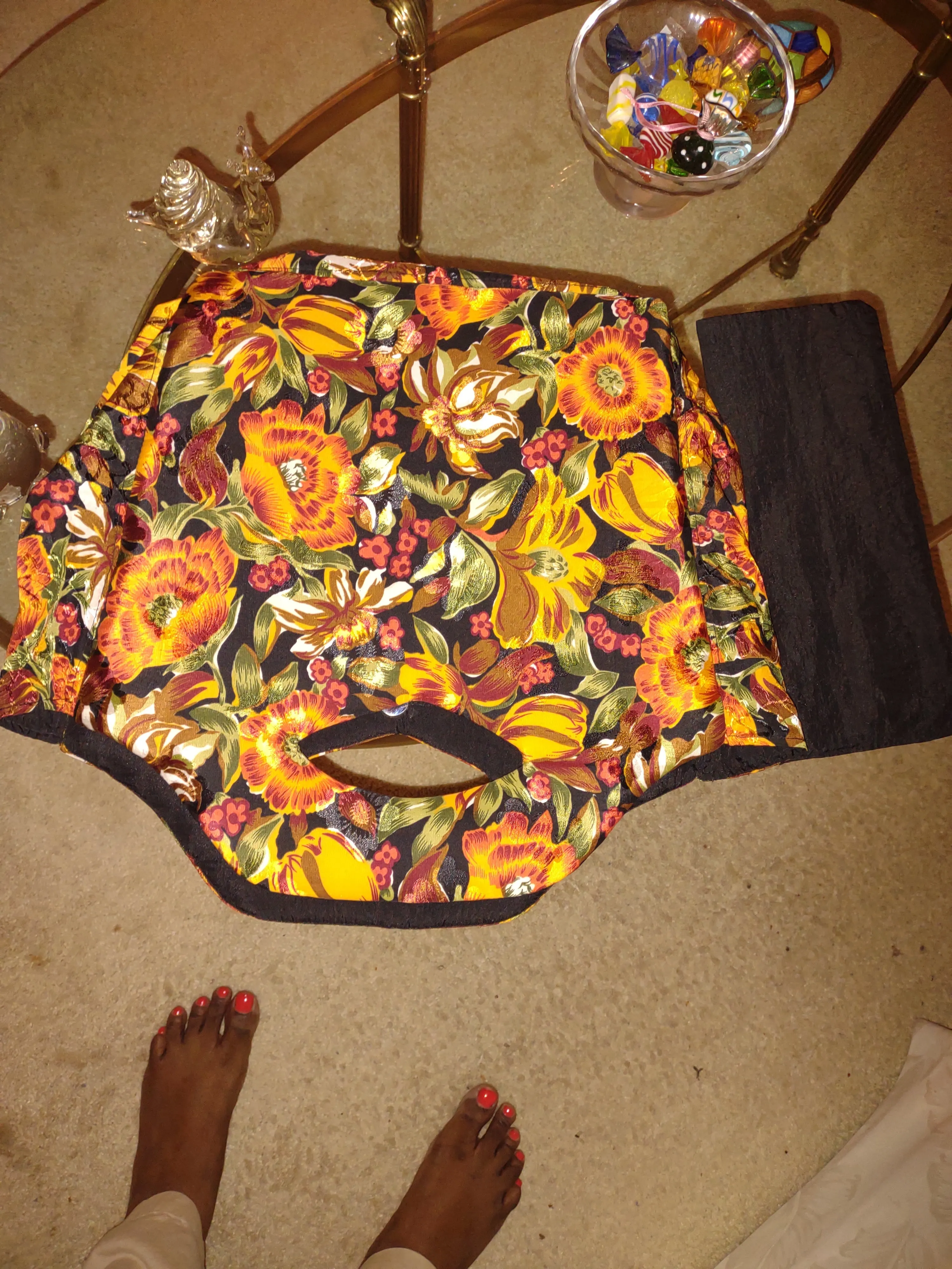 Elegant and Chic Going Out Assemble Caribbean style. Complete set. Purse handmade in Haïti