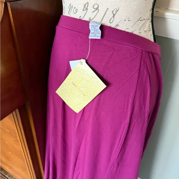 ♥️Elegant Flowing Resort Women's Skirt NWT