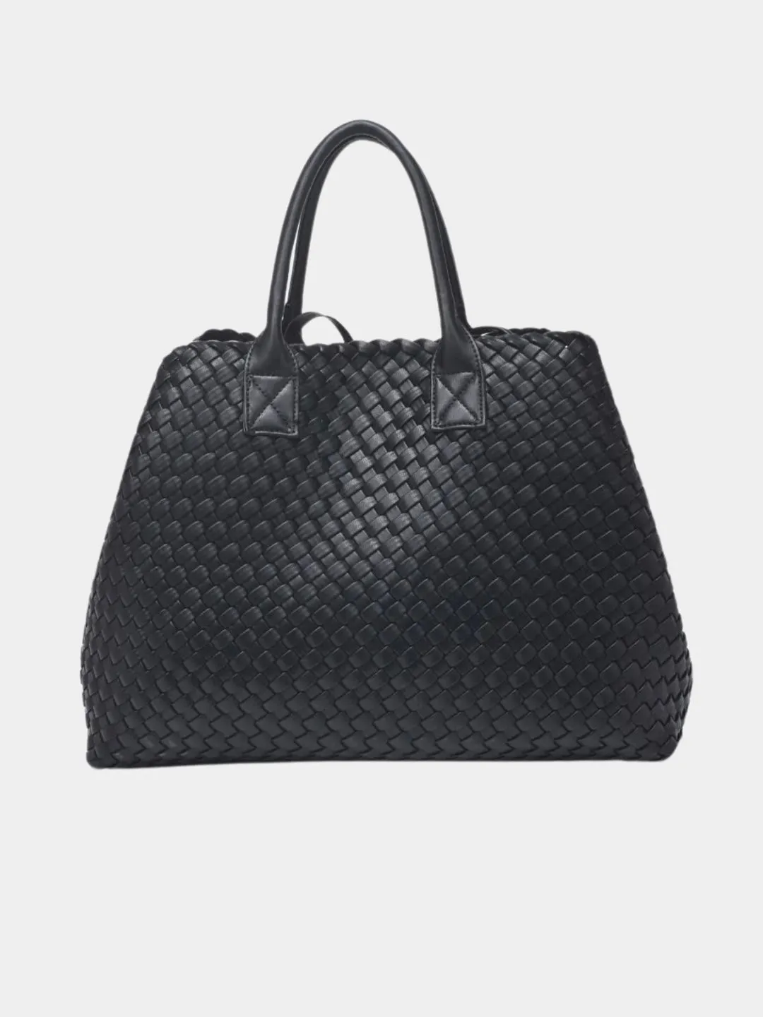 Elton Tote
