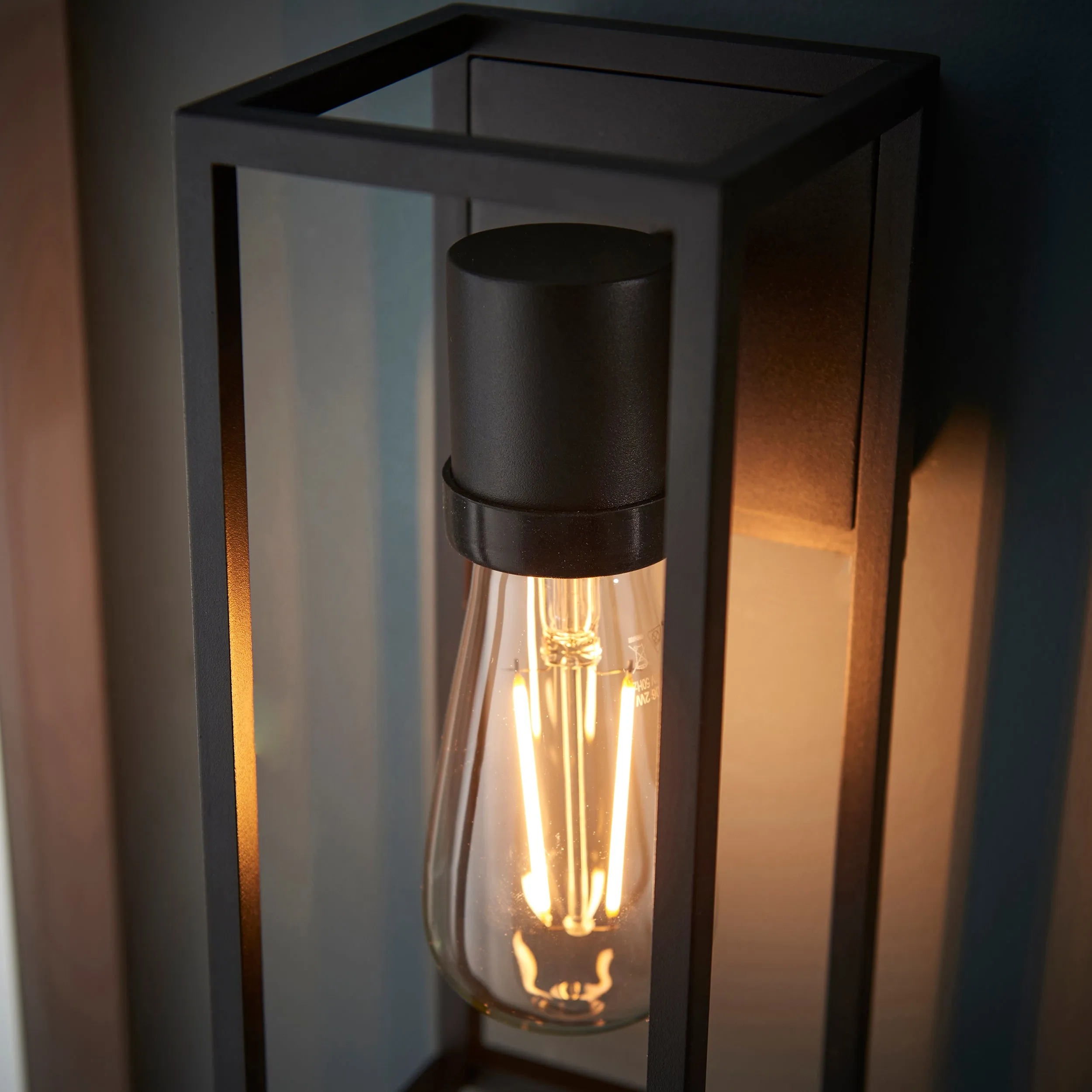 Endon 91993 Herbert 1lt Wall Textured black 10W LED E27 (Required)