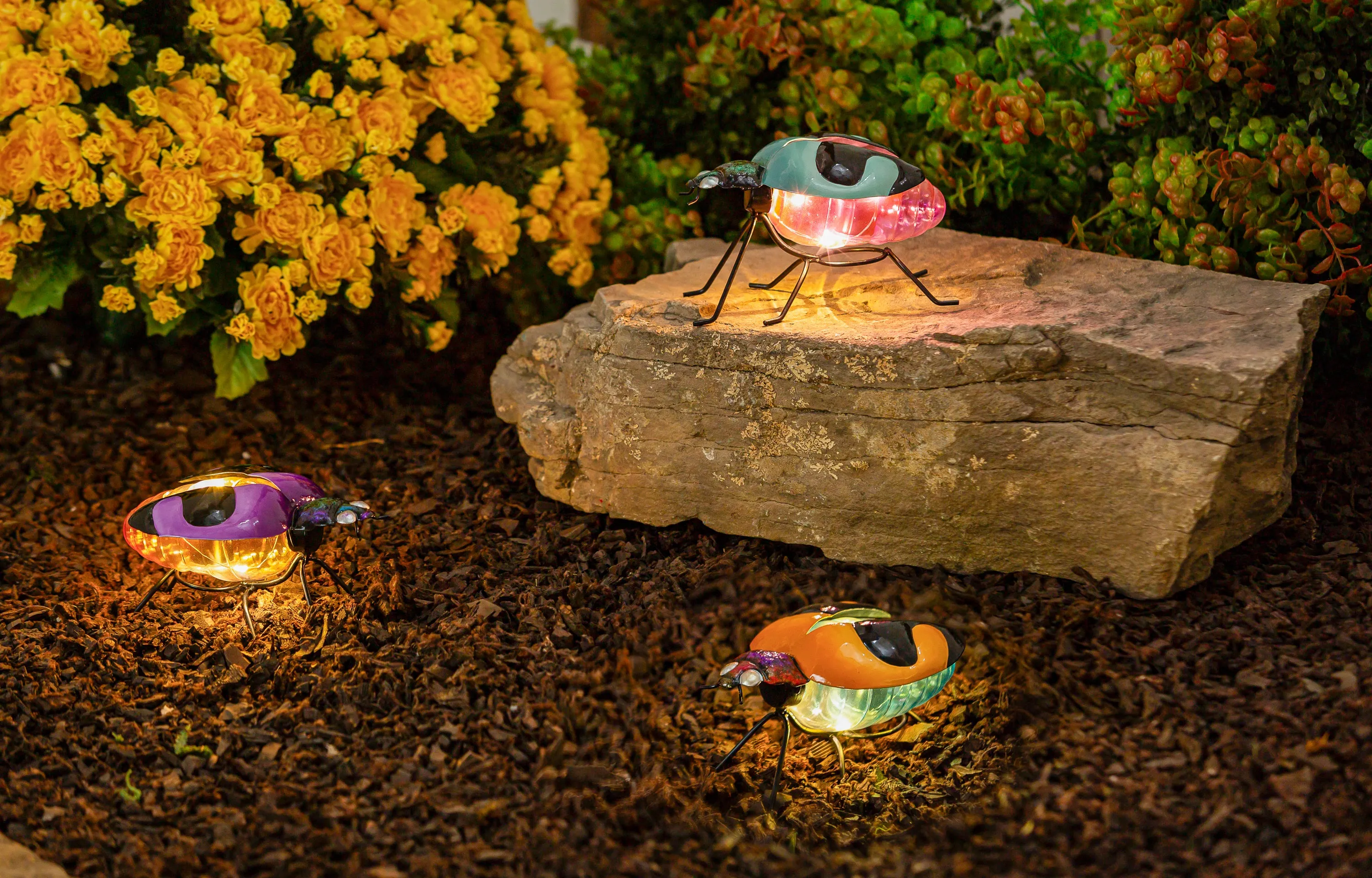 Evergreen Statuary,Metal Colorful Solar Bugs Statuary,6.3x4.53x3.82 Inches