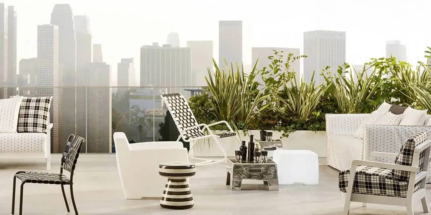 InOut 101 - Outdoor Armchair