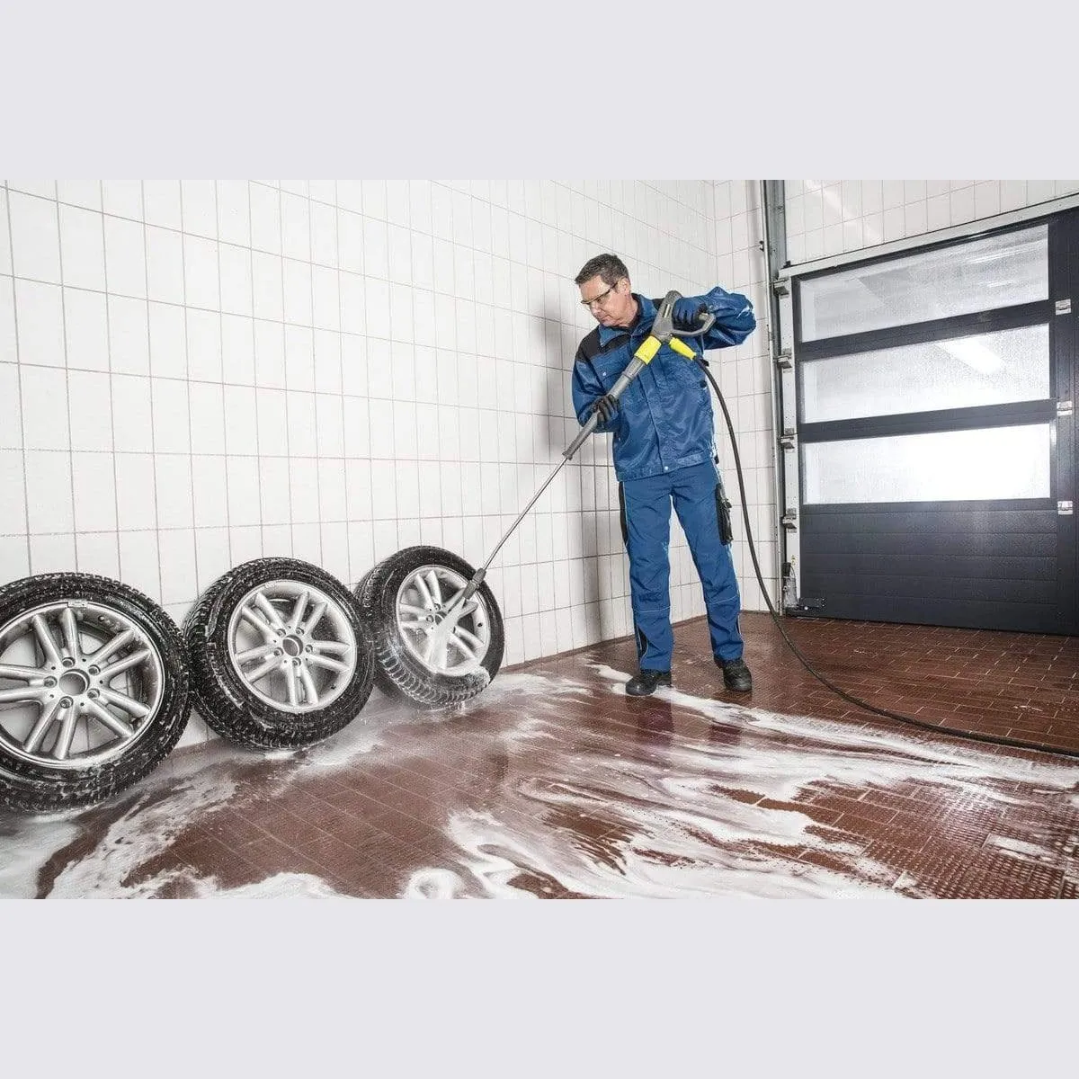 Karcher Hot and Cold High Pressure Washer 160 Bar - HDS-E 8/16-4 M 24 kW