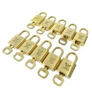 LOUIS VUITTON Padlock & Key Bag Accessories Charm 10 Piece Set Gold 42005