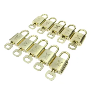 LOUIS VUITTON Padlock & Key Bag Accessories Charm 10 Piece Set Gold 82714