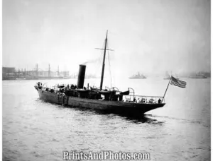 NAVY SHIP USS Gloucester  2880