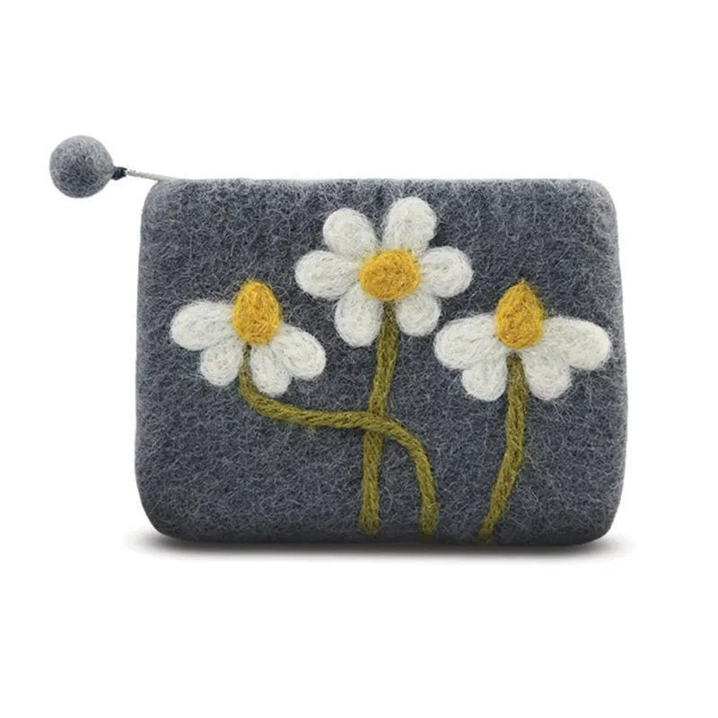 Needle Daisy Flowers Coin Purse