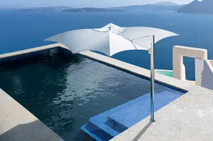 Ocean Master MAX Manta Cantilever Umbrella - TUUCI