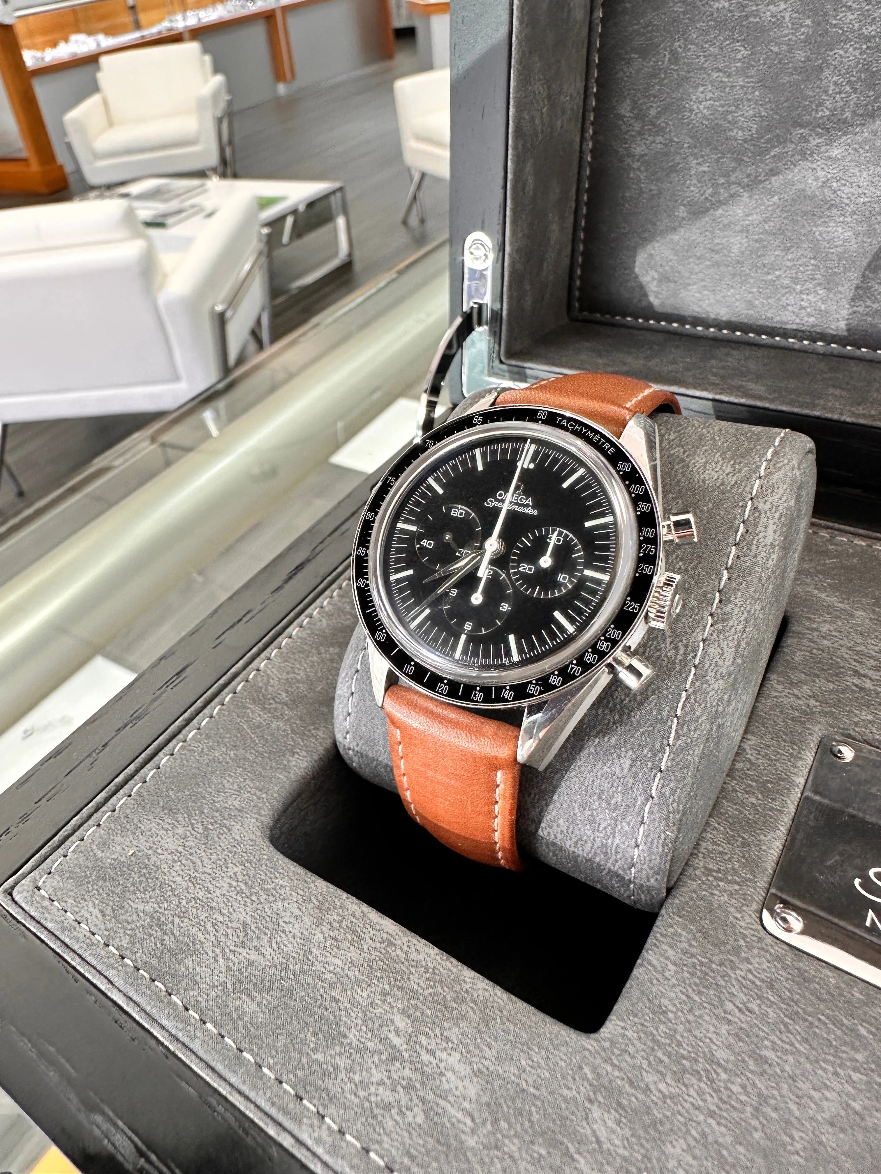 Omega Speedmaster Professional Moonwatch 311.32.40.30.01.001 PreOwned B/P