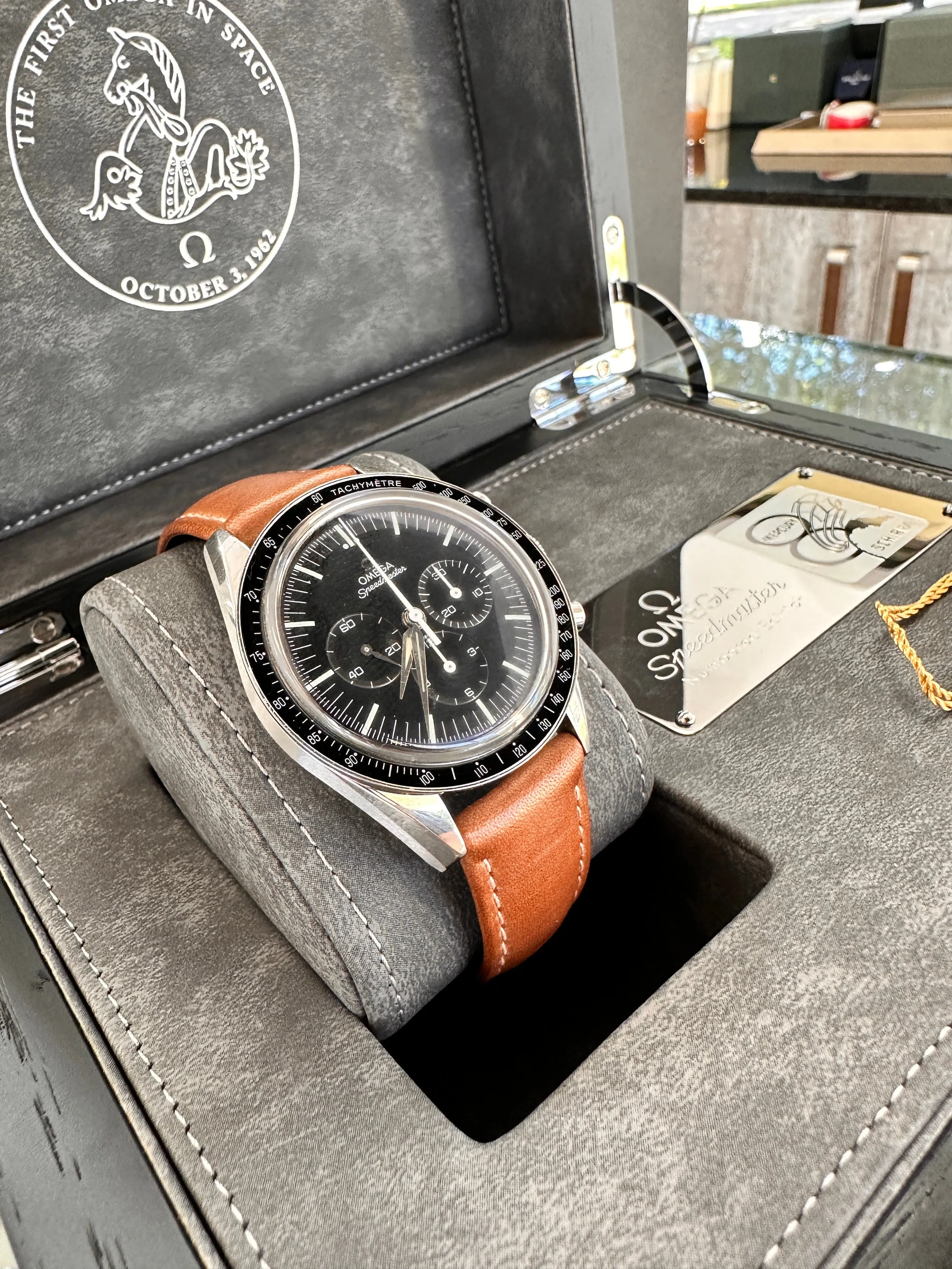 Omega Speedmaster Professional Moonwatch 311.32.40.30.01.001 PreOwned B/P