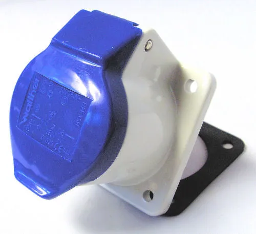 Panel Socket 240v 16 amp