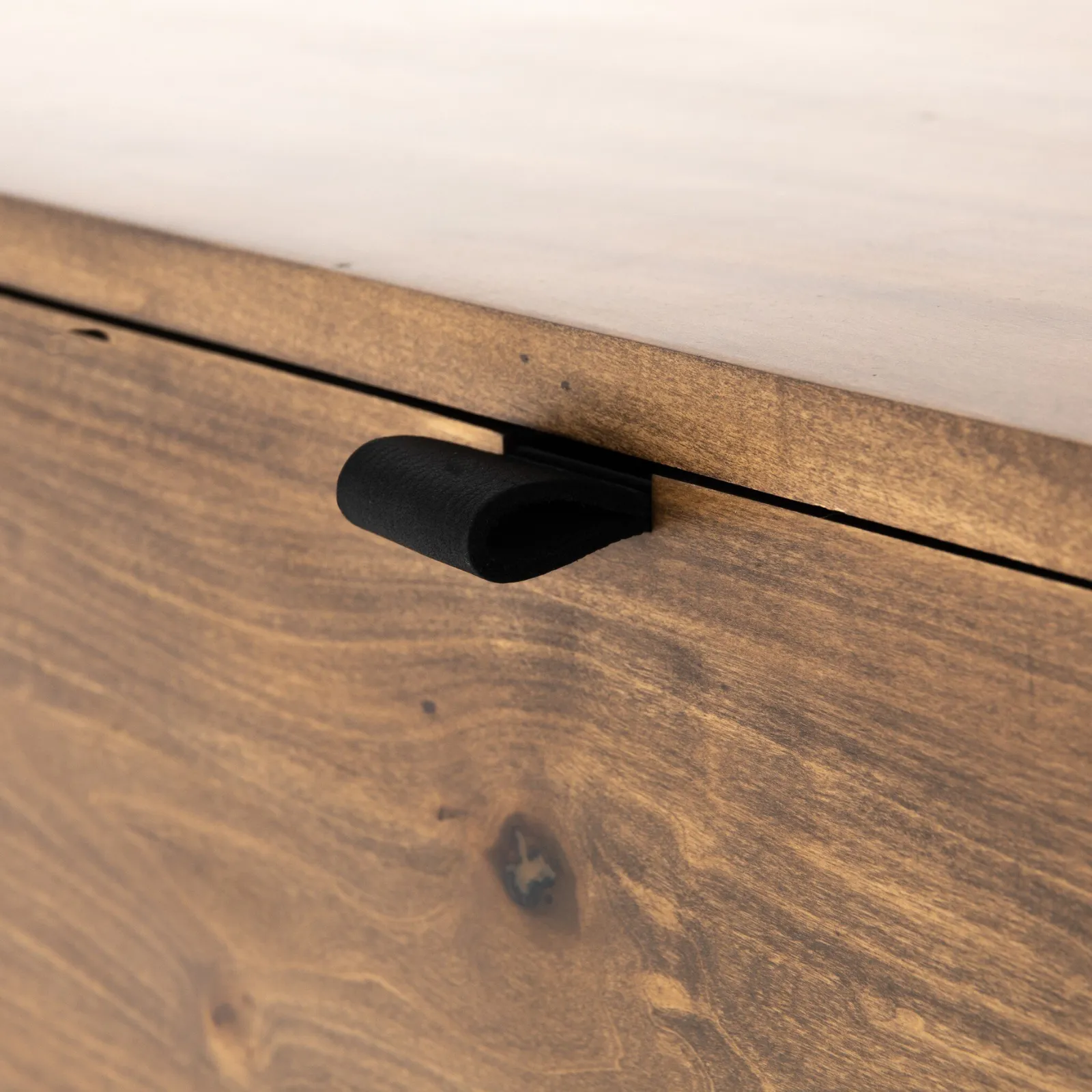Poplar 9-Drawer Dresser
