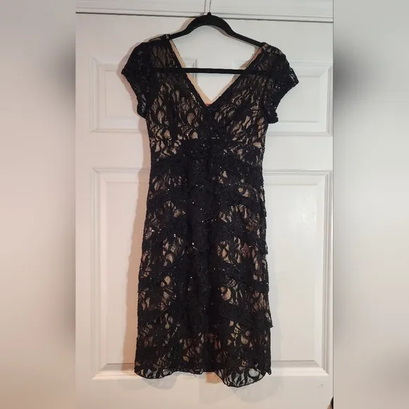 Scarlett Knee Length Black Dress Sequin Tier Lace Overlay V Neck Party Size 6