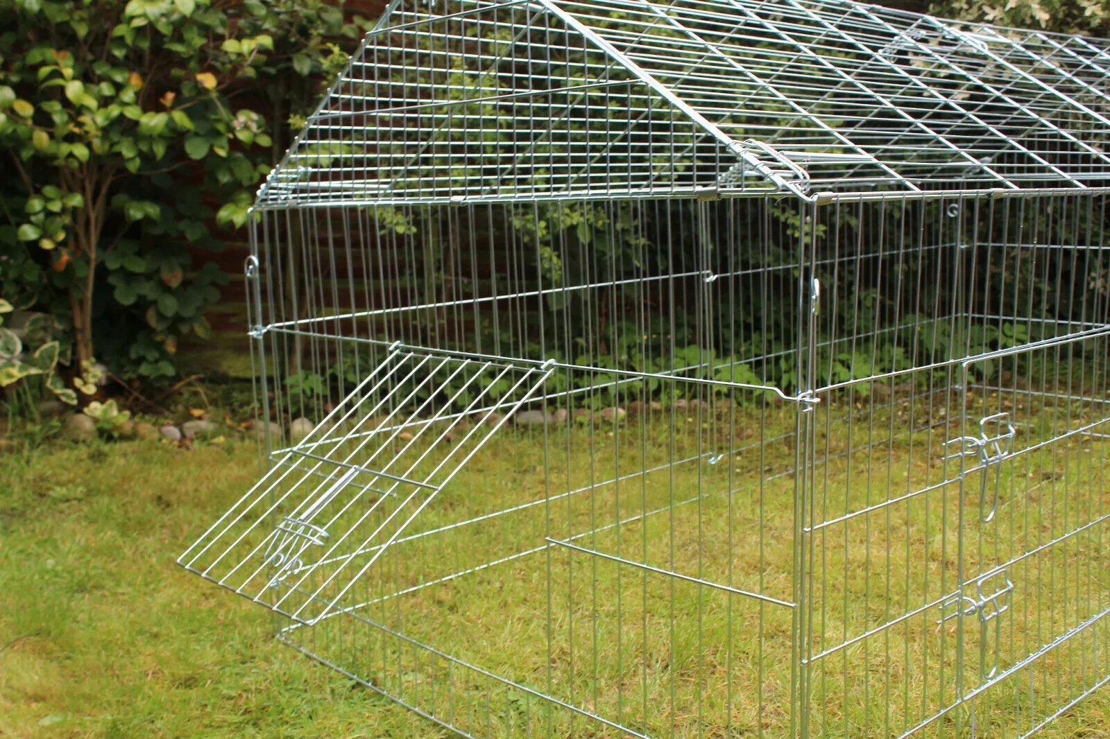 Scratch & Newton Apex  7ft Galvanised Run