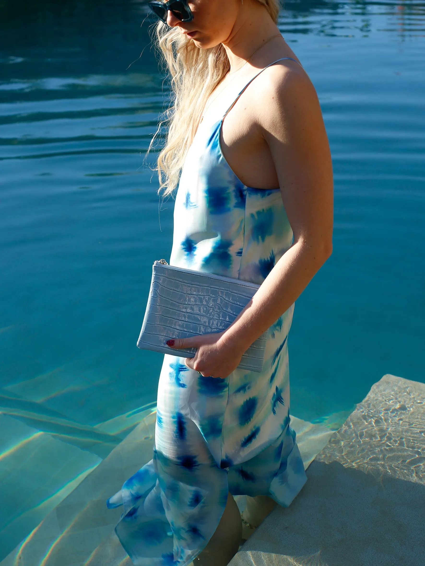 Solid Lyralla Purse