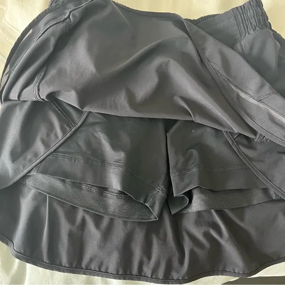 Women's Black Athletic Shirt w Shorts